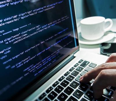 Java在互聯(lián)網(wǎng)應用與軟件開發(fā)中的核心特點及技術分析